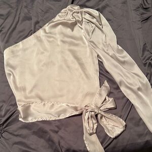 Superdown Cream One-Shoulder Blouse